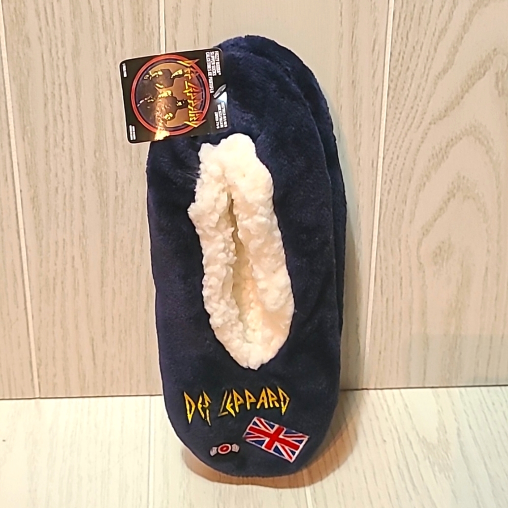 NWT Fuzzy Babba Def Leapord Fuzzy Socks